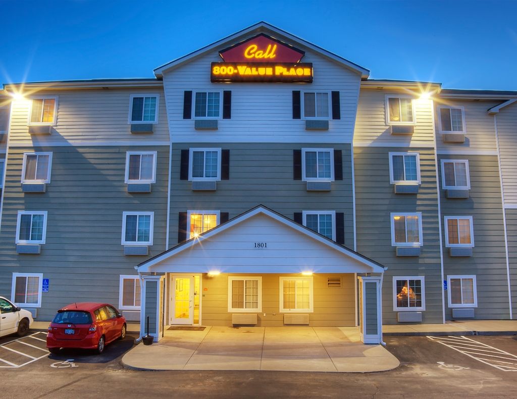 Woodspring Suites Topeka Exteriér fotografie