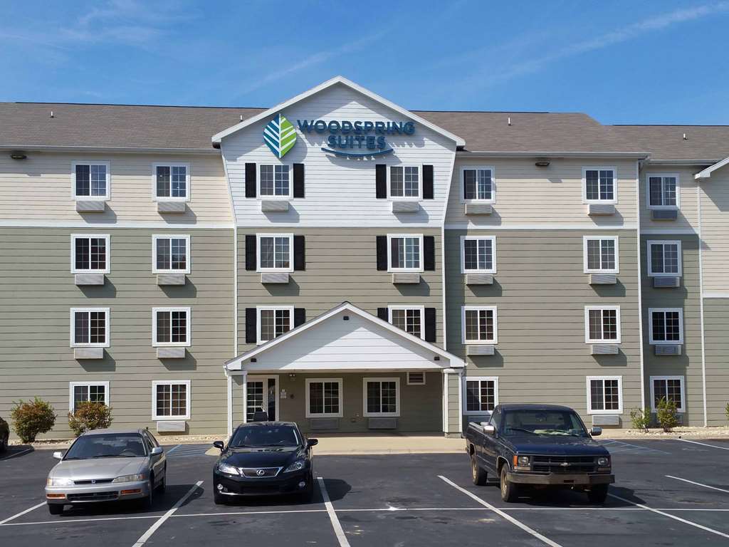 Woodspring Suites Topeka Exteriér fotografie