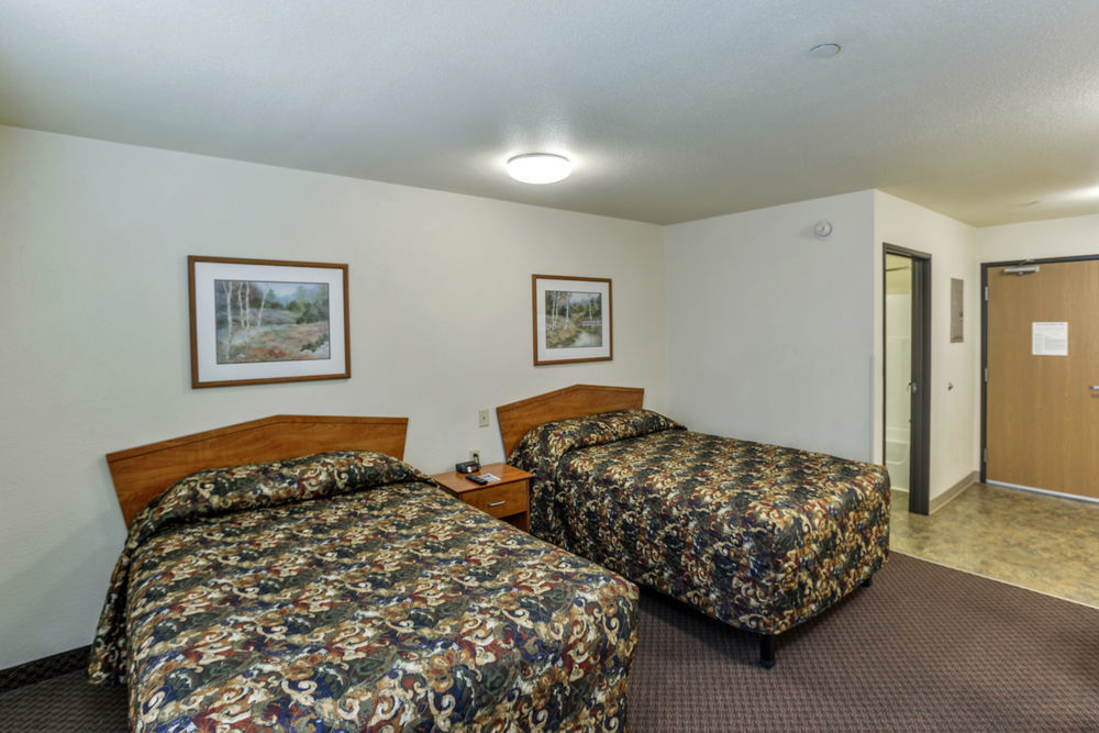 Woodspring Suites Topeka Exteriér fotografie